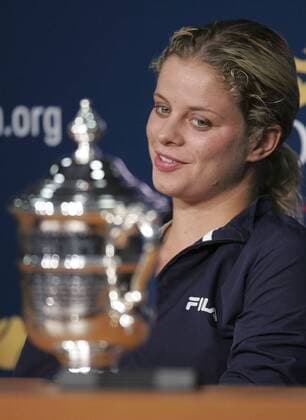 Tennis, US Open Damen Finale 2005, Kim Clijsters - Mary Pierce BRU182 - - NEW YORK, UNITED STATES: Kim Clijsters of Belgium talks to the press after winning the women s final at the 2005 US Open Tennis Tournament at the US Tennis Center in Flushing Meadows, New York Saturday 10 September 2005. Clijsters defeated Mary Pierce 6-3, 6-1. PHILIPPExBUISSIN  x3368792x