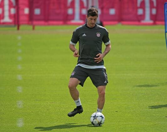 2018 CL FCB Final training Saebenerstrasse Muenchen Football Sport im Bild Robert Lewandowski FCB