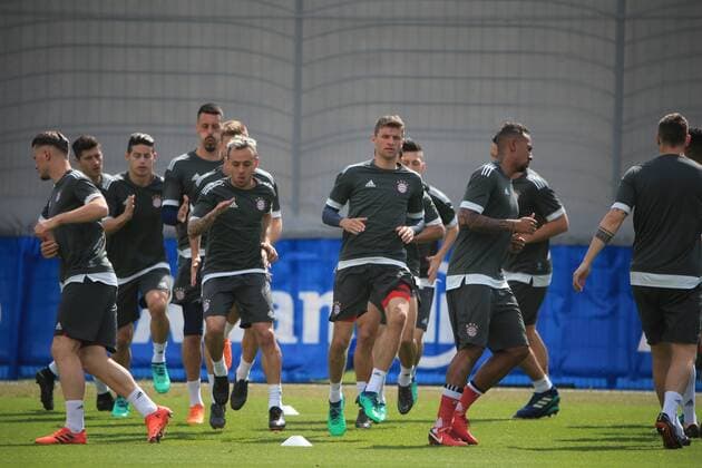 2018 CL FCB Final training Saebenerstrasse Muenchen Soccer Sport im Bild Robert Lewandowski FCB James Rodriguez FCB Sandro Wagner FCB Joshua Kimmich FCB Rafinha FCB Thomas Mueller FCB Jerome Boateng FCB Niklas Suele FCB