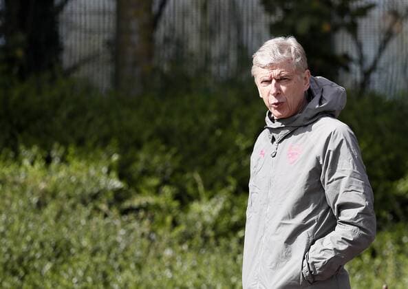 Bilder des Tages - SPORT Arsenal s Arsene Wenger during the training session at the Arsenal Training Centre, London Colney. Picture date: 25th April 2018. Picture credit should read: David Klein Sportimage EDITORIAL USE ONLY. No use with unauthorised audio, video, data, fixture lists, club league logos or live services. Online in-match use limited to 120 images, no video emulation. No use in betting, games or single club league player publications.