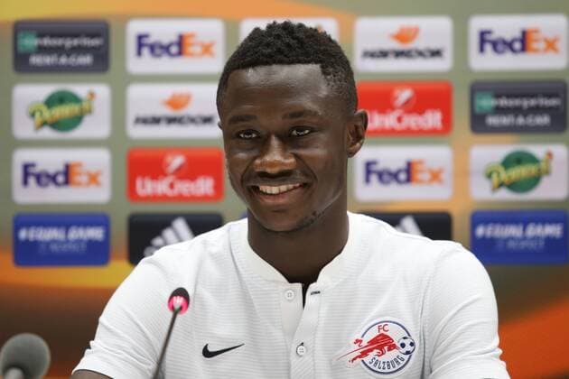 SOCCER - EL, Marseille vs RBS MARSEILLE,FRANCE,25.APR.18 - SOCCER - UEFA Europa League, semifinal, Olympique de Marseille vs Red Bull Salzburg, press conference PK Pressekonferenz Image shows Diadie Samassekou (RBS). GEPAxpictures xMathiasxMandl