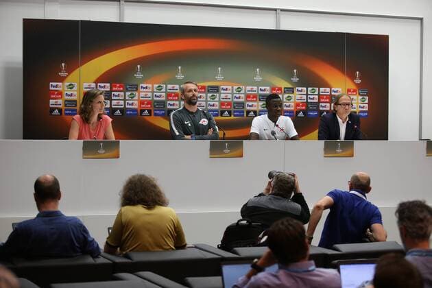 SOCCER - EL, Marseille vs RBS MARSEILLE,FRANCE,25.APR.18 - SOCCER - UEFA Europa League, semifinal, Olympique de Marseille vs Red Bull Salzburg, press conference PK Pressekonferenz Image shows head coach Marco Rose and Diadie Samassekou (RBS). GEPAxpictures xMathiasxMandl