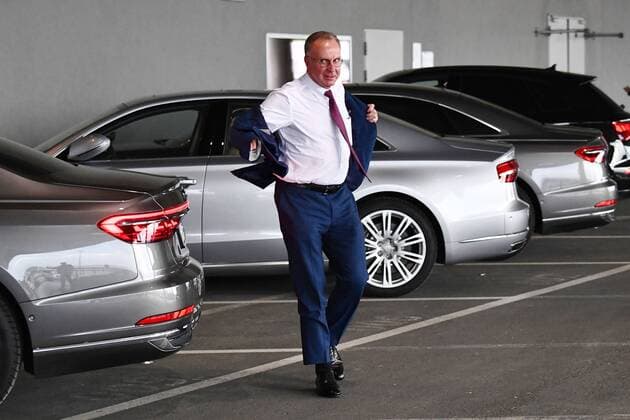 24 04 2018 xjhx Football Champions League Bayern Munich Real Madrid emporer Karl Heinz Rummenigge FC Bayern Muenchen on arrival in the Arena Munich