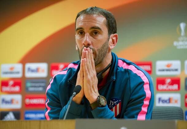 25 04 2018 Emirates Stadium (London) Pic shows Diego Godin, Atletico de MadridÂ s player, during a press conference PK Pressekonferenz before the training for the Europa League semi-final match against Arsenal. Picture: Gustavo Valiente Herrero  xGustavoxValientexHerrerox xx
