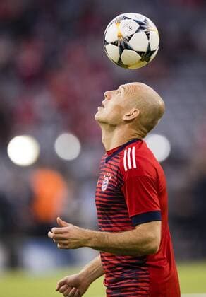 Munich 25 04 2018 Arjen Robben FCB juggles the ball before the game Bayern München Real Madrid