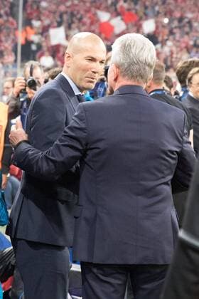 Head Coach Zinedine Zidane Real Madrid welcomes Head Coach Jupp Heynckes FC Bayern Muenchen FC Bayern Munich vs Real Madrid Soccer Semi Finals Champions League 25 04 2018 Muenchen Bayern Germany Copyright: xkolbert-press ChristianxKolbertx