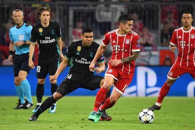 25 04 2018 xjhx Football Champions League Bayern Munich Real Madrid emporer Casemiro Real Madrid James Rodriguez FC Bayern Munich Muenchen