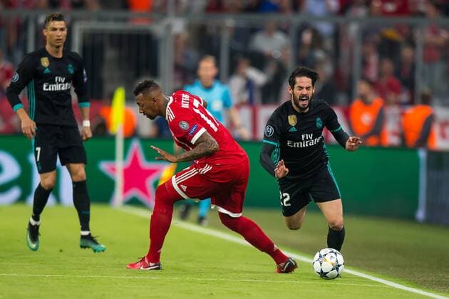 25.04.2018 MONACHIUM, PILKA NOZNA (FOOTBALL), UEFA LIGA MISTRZOW (UEFA CHAMPIONS LEAGUE), SEZON 2017 2018 , 1 4 FINAL (QUARTER-FINALS) MECZ FC BAYERN MONACHIUM - REAL MADRYT (FC BAYERN MUNCHEN - REAL MADRID) NZ JEROME BOATENG ISCO FOTO LUKASZ SKWIOT CYFRASPORT NEWSPIX.PL --- Newspix.pl FRANCE OUT!  20180425CSLS0011