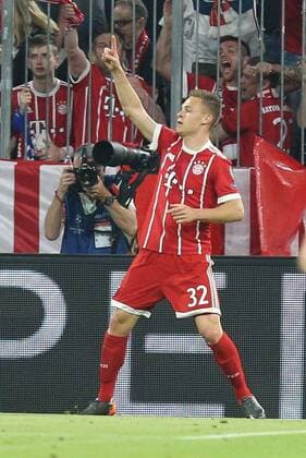 Torjubel by Joshua Kimmich 32 Bayern Munich to 1 0 Bayern Munich vs Real Madrid Soccer Semi Finals Champions League 25 04 2018 Muenchen Bayern Germany Copyright: xkolbert-press ChristianxKolbertx