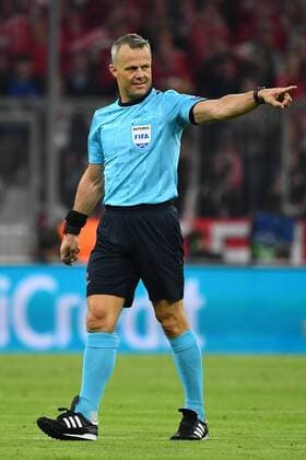 25 04 2018 xjhx Football Champions League Bayern Munich Real Madrid emspor v l Referee Referee Björn Kupierst NED Muenchen