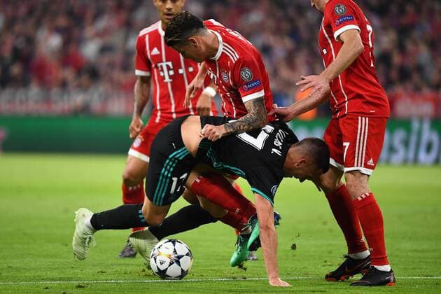25 04 2018 xjhx Football Champions League Bayern Munich Real Madrid emporer James Rodriguez FC Bayern Munich Munich Lucas Vazquez Real Madrid Franck Ribery FC Bayern Munich Muenchen