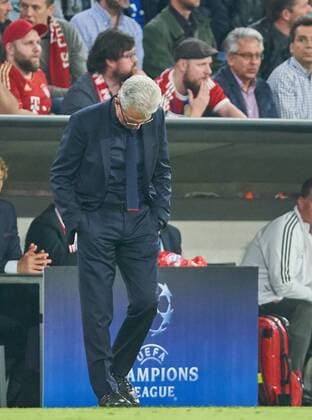 Coach Head Coach Jupp HEYNCKES FCB Emotion disappointed Disappointment Frustration Frustrated Grief Sad Desperate Despair FC BAVARIA MUENCHEN REAL MADRID Semi-finals First leg Football UEFA Champions League Munich Germany 25 04 2018 CL Season 2017 2018 FCB