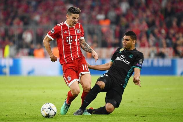 25 04 2018 xjhx Football Champions League Bayern Muenchen Real Madrid emspor v l James Rodriguez FC Bayern Munich Muenchen Casemiro Real Madrid Muenchen