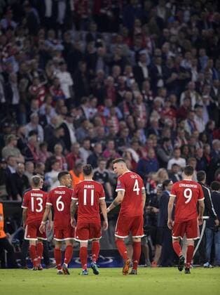 25 04 2018 Football UEFA Champions League 2017 2018 Semifinals First leg Bayern Munich Real Madrid in the Allianz Arena Munich Frustrated departure of Bayern after the defeat
