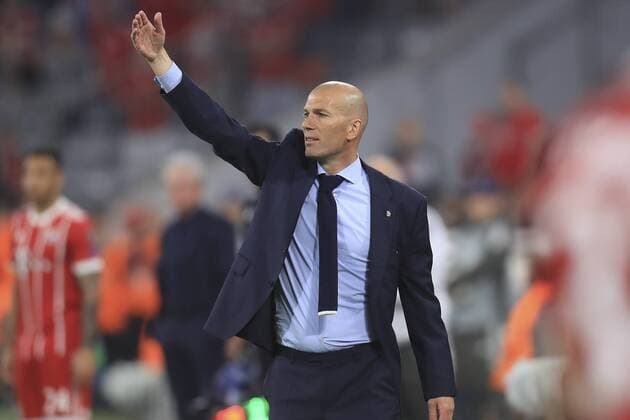 25 04 2018 Football UEFA Champions League 2017 2018 Semifinals First leg Bayern Munich Real Madrid in Allianz Arena Munich Coach Zinedine Zidane Real Madrid give instructions