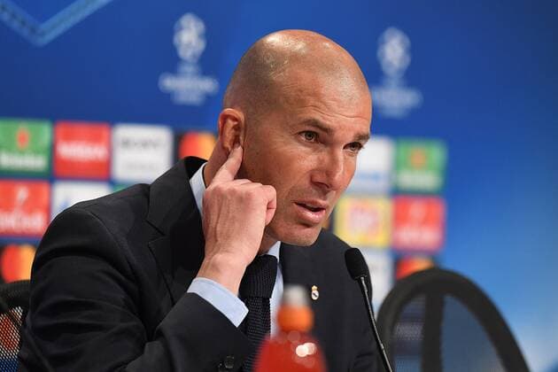 Football Champions League semi-finals Bayern Munich Real Madrid on 25 04 2018 in the Allianz Arena in Munich Zinedine Zidane coach Madrid xRx