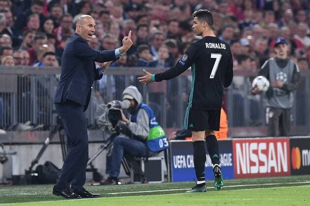 Football Champions League semi-finals Bayern Munich Real Madrid on 25 04 2018 in the Allianz Arena in Munich Zinedine Zidane coach Madrid left Cristiano Ronaldo Madrid right xRx