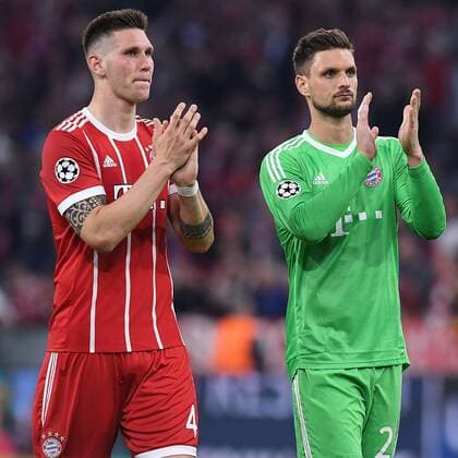 Football Champions League semi-finals Bayern Munich Real Madrid on 25 04 2018 in the Allianz Arena in Munich Niklas Süle Munich left Sven Ulreich Munich right disappointed xRx