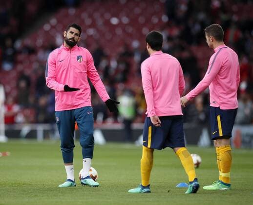 Atletico s Diego Costa warms up during the Europa League Semi Final 1st Leg, match at the Emirates Stadium, London. Picture date: 26th April 2018. Picture credit should read: David Klein Sportimage EDITORIAL USE ONLY. No use with unauthorised audio, video, data, fixture lists, club league logos or live services. Online in-match use limited to 120 images, no video emulation. No use in betting, games or single club league player publications.