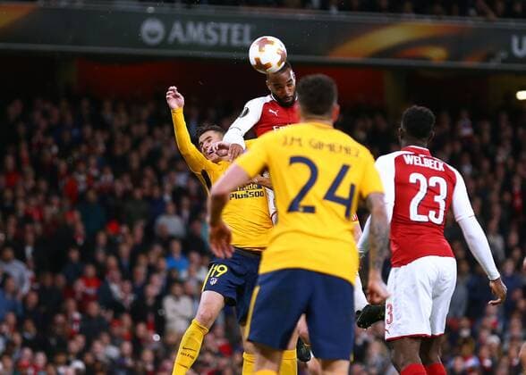26th April 2018, Emirates Stadium, London, England; UEFA Europa League football, semi final, 1st leg, Arsenal versus Atletico Madrid; Alexandre Lacazette of Arsenal heads the ball to score his sides 1st goal in the 61st minute to make it 1-0  ActionPlus12017316