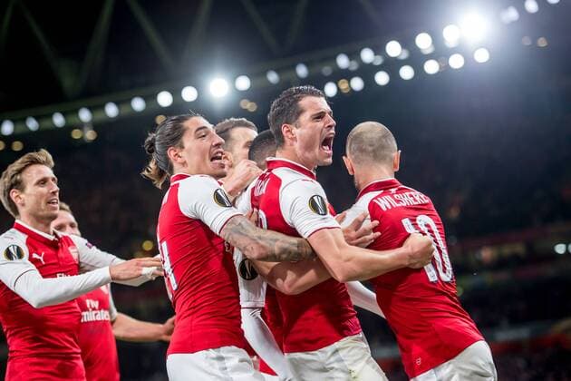 Alexandre Lacazette of Arsenal and his team mates celebrate scoring the opening goal during the UEFA Europa League Semi Final match between Arsenal and Atletico Madrid at the Emirates Stadium, London, England on 26 April 2018. Copyright: xSalvioxCalabresex 19780043