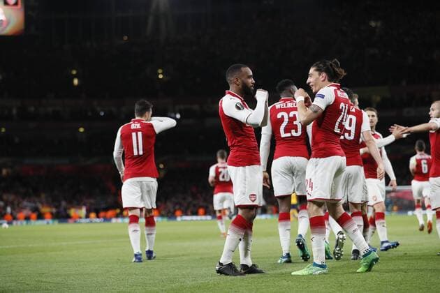 Alexandre Lacazette of Arsenal and Hector Bellerin of Arsenal pretend to box to librate the first goal during the Europa League Semi Final 1st Leg, match at the Emirates Stadium, London. Picture date: 26th April 2018. Picture credit should read: David Klein Sportimage EDITORIAL USE ONLY. No use with unauthorised audio, video, data, fixture lists, club league logos or live services. Online in-match use limited to 120 images, no video emulation. No use in betting, games or single club league player publications.