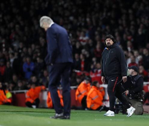 Atletico s German Burgos watches Arsenal Arsene Wenger during the Europa League Semi Final 1st Leg, match at the Emirates Stadium, London. Picture date: 26th April 2018. Picture credit should read: David Klein Sportimage EDITORIAL USE ONLY. No use with unauthorised audio, video, data, fixture lists, club league logos or live services. Online in-match use limited to 120 images, no video emulation. No use in betting, games or single club league player publications.