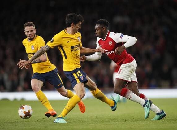 Arsenal s Danny Welbeck goes down under the challenge of Stefan Savic but no foul is given as Atletico s go up the other end and score during the Europa League Semi Final 1st Leg, match at the Emirates Stadium, London. Picture date: 26th April 2018. Picture credit should read: David Klein Sportimage EDITORIAL USE ONLY. No use with unauthorised audio, video, data, fixture lists, club league logos or live services. Online in-match use limited to 120 images, no video emulation. No use in betting, games or single club league player publications.