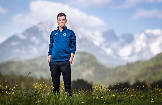 25 04 2018 Bad Haering AUT Stefan Denifl in the picture in the picture of the Austrian cyclist Stefan Denifl during a photo session the Austrian Cyclist Stefan Denifl during a photo shoot in Bad Haering Austria on 2018 04 25 Bad Haering  EX_FEI