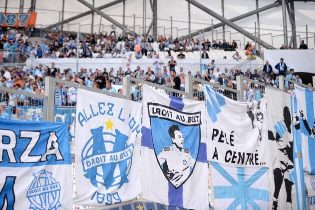 ILLUSTRATION - SUPPORTERS - DRAPEAUX FOOTBALL : Marseille vs Red Bull Salzburg - Ligue Europa - 26 04 2018 FEP Panoramic 