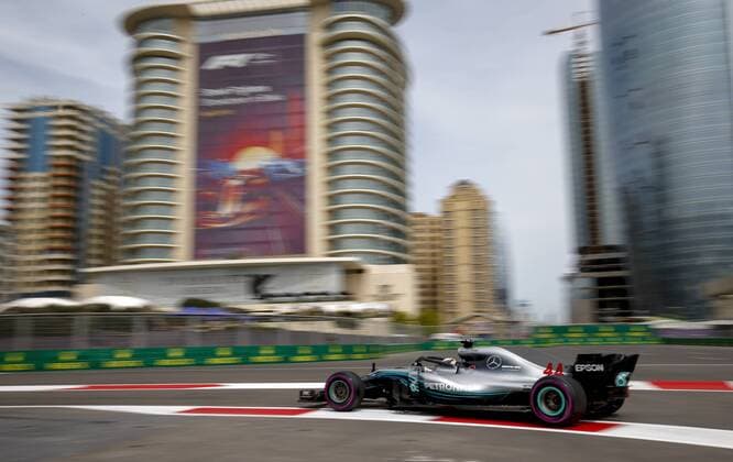Motorsports: World Championship WM Weltmeisterschaft 2018; Grand Prix Azerbaijan, Grand Prix of Europe, Formula 1 2018 Azerbaijan Grand Prix, 44 Lewis Hamilton (GBR, Mercedes AMG Petronas F1 Team), Baku Azerbaijan