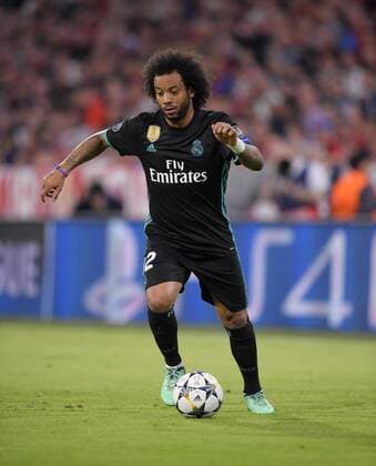 25 04 2018 Football UEFA Champions League 2017 2018 Semifinals First leg Bayern Munich Real Madrid in the Allianzarena Munich Marcelo Real Madrid on the ball