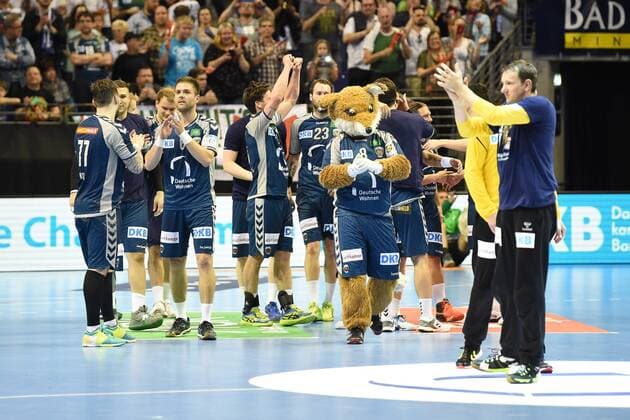 Mens Handball Mens EHF Cup Season 2017 18 Quarter-Finals Rematch Füchse Berlin RK Nexe cheering after the final whistle at the Füchse Berlin 28 04 18 Copyright: xMichaelxHundtx xMatthiasxKochx