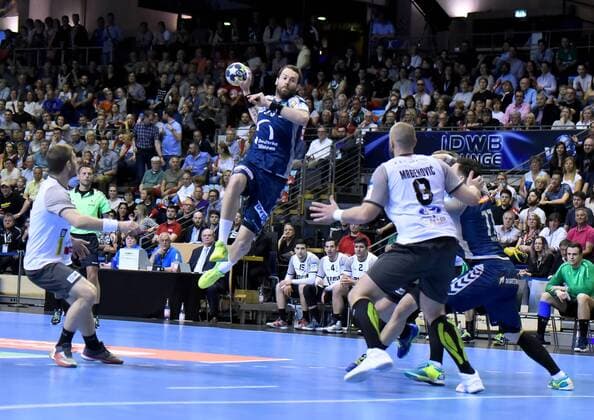 EHF Cup Quarterfinal Fuechse Berlin RK Nexe Nasice 28 04 2018 28 04 2018 Max Schmeling Halle EHF Cup Quarterfinal Fuechse Berlin RK Nexe Nasice v Steffen Faeth Fuechse Berlin 23 Marko Mrdenovic RK Nexe Nasice 8 xDLx