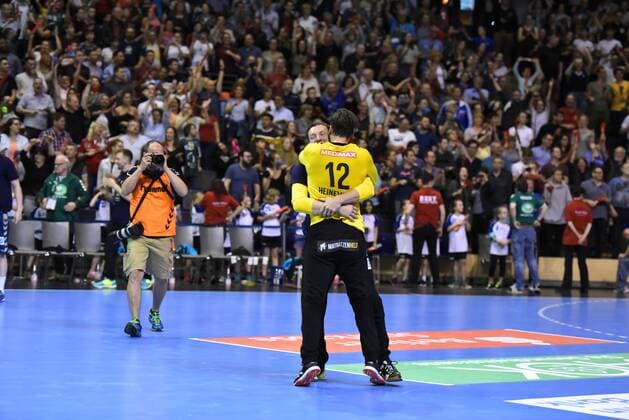 EHF Cup Quarterfinal Füchse Berlin RK Nexe Nasice 28 04 2018 28 04 2018 Max Schmeling Halle EHF Cup Quarterfinal Fuechse Berlin RK Nexe Nasice Victory Cheers Joy Silvio Heinevetter Fuechse Berlin 12 Petr Stochl Fuechse Berlin 71 xDLx