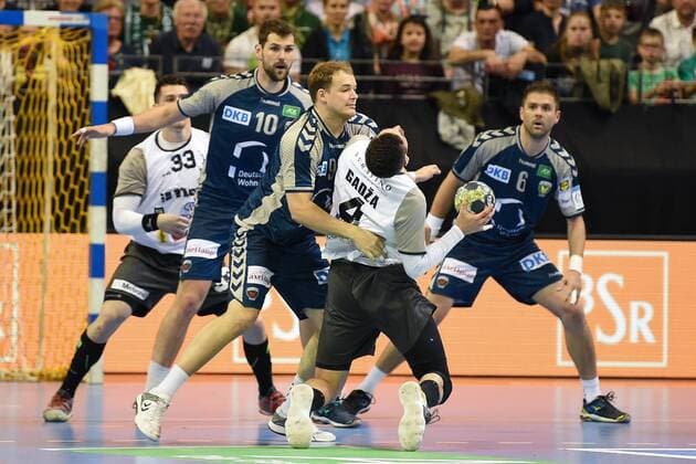 Mens Handball Mens EHF Cup Season 2017 18 Quarter-finals Foyer Berlin RK Nexe Mario Tomic No. 33 RK Nexe Jakov Gojun No. 10 Foxes Berlin Paul Drux No. 95 Foxes Berlin Ante Gadza No. 4 RK Nexe Drago Vukovic No. 6 Foxes Berlin 28 04 18 Copyright: xMichaelxHundtx xMatthiasxKochx