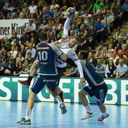 Handball Men EHF Cup Season 2017 18 Quarter Finals 2nd leg Füchse Berlin RK Nexe Jakov Gojun Nr 10 Füchse Berlin Albin Eter Nr 6 RK Nexe Fabian Wiede No 3 Füchse Berlin 28 04 18 Copyright: xMichaelxHundtx xMatthiasxKochx