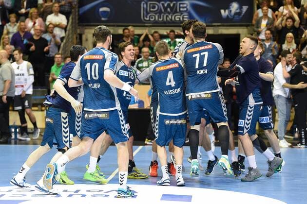 Mens Handball Mens EHF Cup Season 2017 18 Quarter-Finals Rematch Füchse Berlin RK Nexe cheering after the final whistle at the Füchse Berlin 28 04 18 Copyright: xMichaelxHundtx xMatthiasxKochx