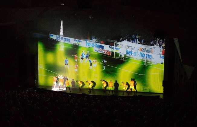 28 04 2018 xfux Football 2 Bundesliga SV Darmstadt 98 Premiere Lilienmusical Traditionally different in the Staatstheater in Darmstadt emspor emonline deloka v l Performance of the Lily Musical Traditionally different in the Staatstheater in Darmstadt Darmstadt