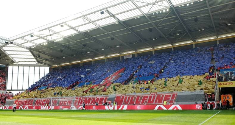 RB Leipzig Mainz Soccer 1 Bundesliga Mainz 29 04 2018 Opel Arena Soccer 1 Bundesliga 32 Match 1 FSV Mainz 05 vs RB Leipzig The picture Fans of the FSV Mainz choreography