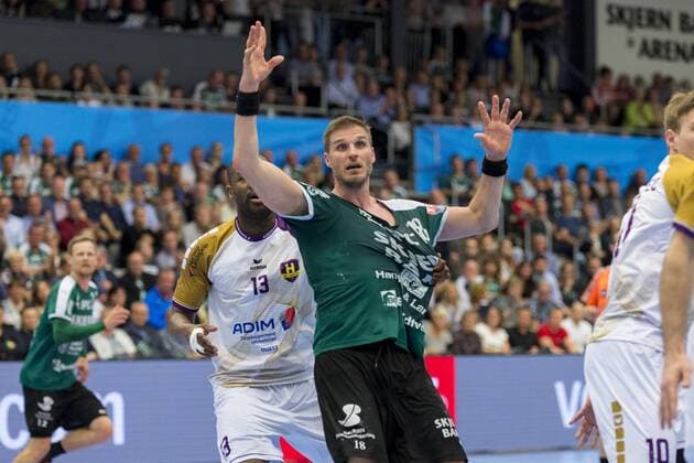 Bjarte Myrhol (18) fra Skjern Haandbold kalder paa bolden under Champions League kvartfinalen i herrehaandbold mellem Skjern Haandbold og HBC Nantes i Skjern Bank Arena i Skjern, soendag den 29. april 2018. , Skjern  Copyright: MadsxDalegaardx COP106 spdk20180429-174554-L