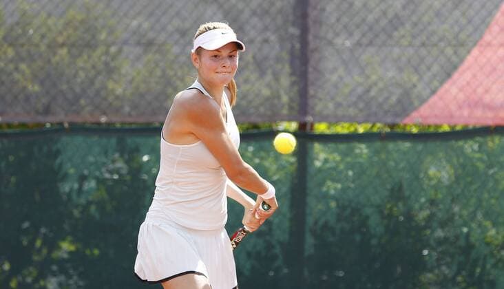 Tennis Tournament 28 04 2018 Wiesbaden Tennis Open v l Katarina Savatska Sport Wiesbaden Tennis Open