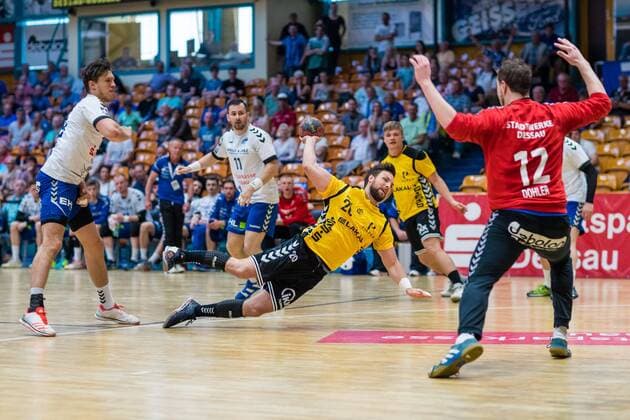 Moritz Barkow HG Saarlouis during the match in the DKB Handball 2 Bundesliga between Dessau Rosslauer HV 06 and HG Saarlouis in the Anhalt Arena on April 29 2018 in Bauhausstadt Dessau Saxony Anhalt Germany HB 2BL Dessau Rosslauer HV 06 HG Saarlouis Bauhausstadt Dessau Copyright: xEIBNER HartmutxBoesenerx EP_HBR