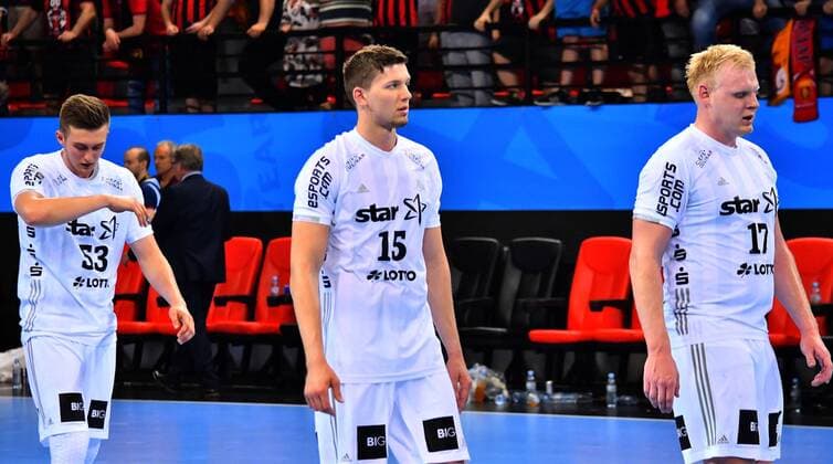 Bilder des Tages - SPORT 29.04.2018 Skopje(FYR Macedonia) HC Vardar-THW Kiel 2nd 1 4 final match Champions League men s handball Nikola Bilyk(L),Christian Dissinger(c),Patrick Wiencek(r) THW Kiel after lost match :Str 