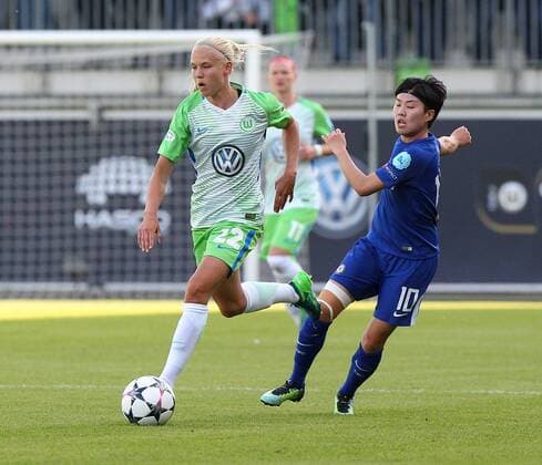 Wolfsburg vs Chelsea CL Women Wolfsburg Germany 29 04 2018 FOOTBALL VfL Wolfsburg vs Chelsea FC Semifinals UEFA Womens Champions League Season 2017 18 Image shows Pernille Harder VfL Wolfsburg Wolfsburg