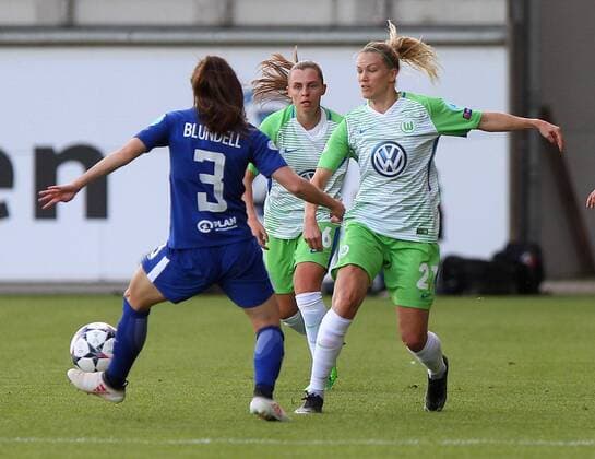 Wolfsburg vs Chelsea CL Women Wolfsburg Germany 29 04 2018 FOOTBALL VfL Wolfsburg vs Chelsea FC Semifinals UEFA Womens Champions League Season 2017 18 Picture shows Lara Dickenmann VfL Wolfsburg Wolfsburg