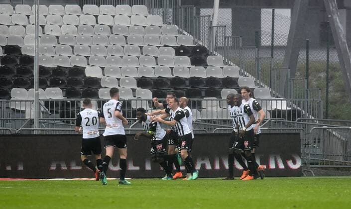 Joie des joueurs de l equipe Angers FOOTBALL : SCO Angers vs Olympique de Marseille - Ligue 1 - Angers - 29 04 2018 FedericoPestellini Panoramic 