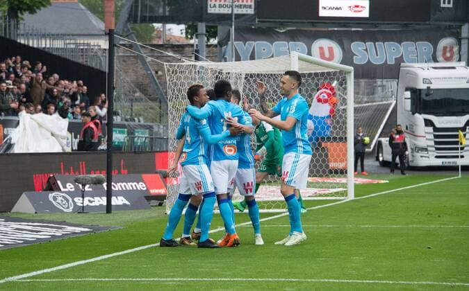 Joie des joueurs de l equipe Olympique Marseille FOOTBALL : SCO Angers vs Olympique de Marseille - Ligue 1 - Angers - 29 04 2018 FedericoPestellini Panoramic 