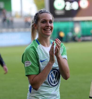 Wolfsburg vs Chelsea CL Women Wolfsburg Germany 29 04 2018 FOOTBALL VfL Wolfsburg vs Chelsea semi-finals UEFA Womens Champions League season 2017 18 Picture shows Final victory Lena Goeßling VfL Wolfsburg Wolfsburg