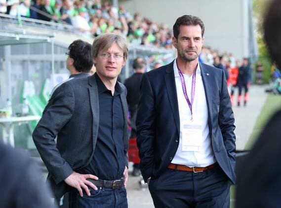 Wolfsburg vs Chelsea CL Women Wolfsburg Germany 29 04 2018 FOOTBALL VfL Wolfsburg vs Chelsea Semifinals UEFA Womens Champions League Season 2017 18 Image shows Sporting Director Ralf Kellermann VfL Wolfsburg Tim Schumacher Wolfsburg